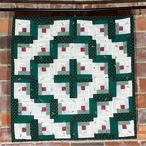 Vintage Log Cabin Lap Blanket/Wall Hanger Tie Quilt 41” X 41”